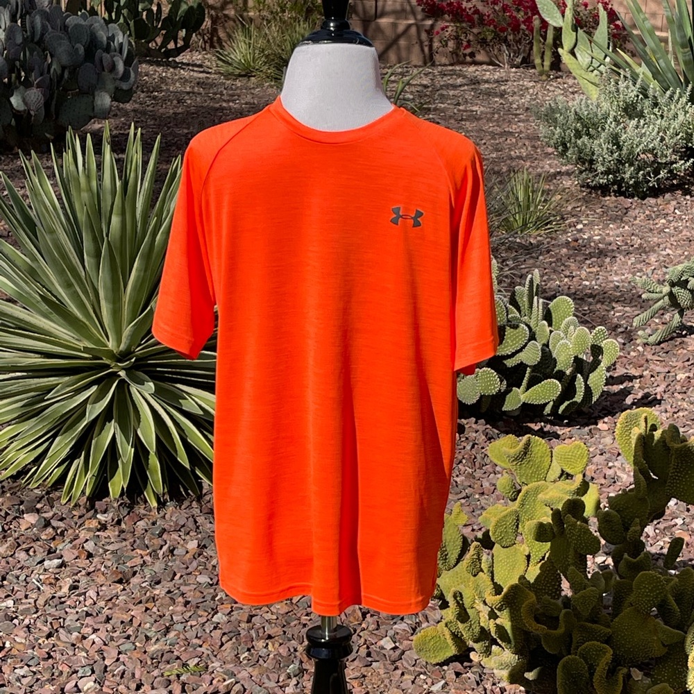 UNDER ARMOUR ORANGE T-SHIRT